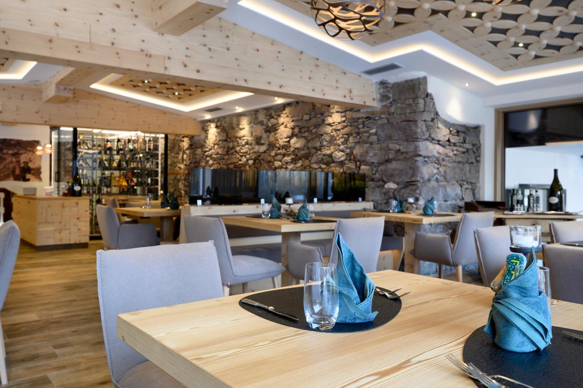 Hotel Al Lago Soraga Bagian luar foto