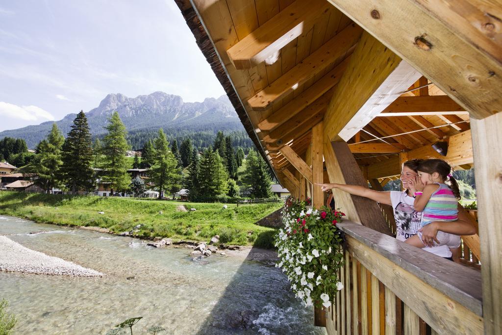 Hotel Al Lago Soraga Bagian luar foto