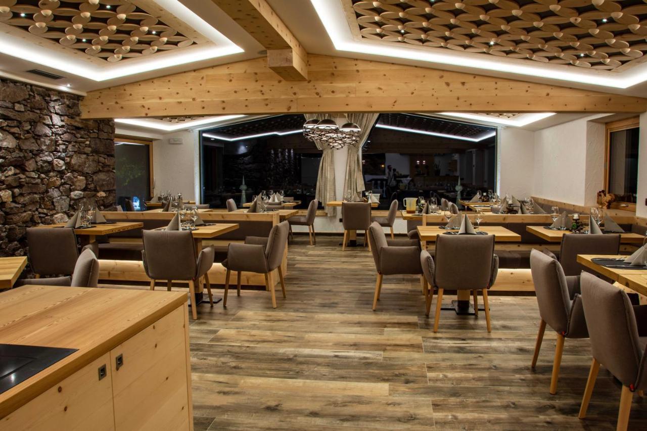 Hotel Al Lago Soraga Bagian luar foto